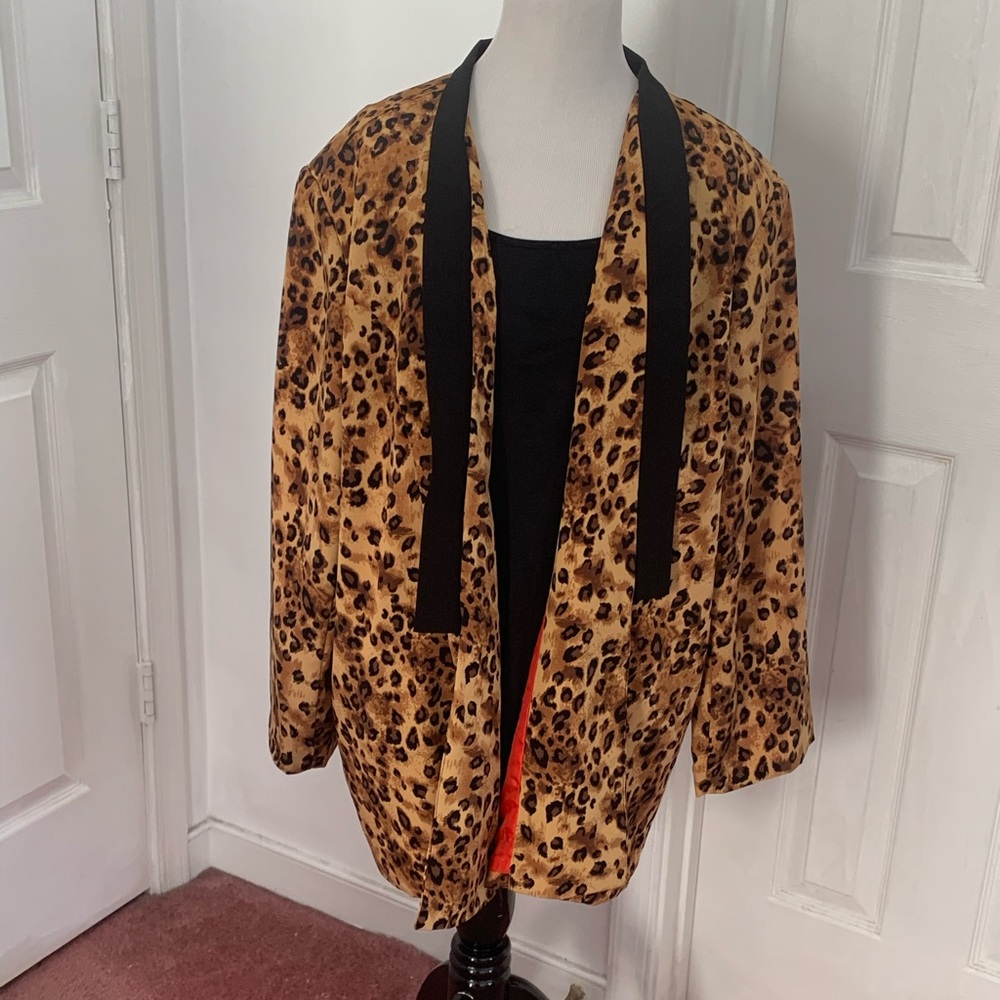 Animal print (leopard) blazer